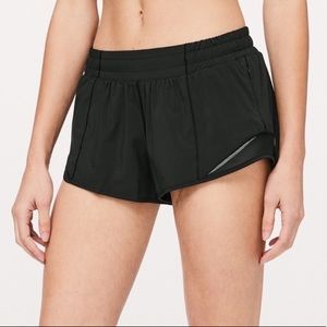 Lululemon Hotty Hot Short 2.5”
